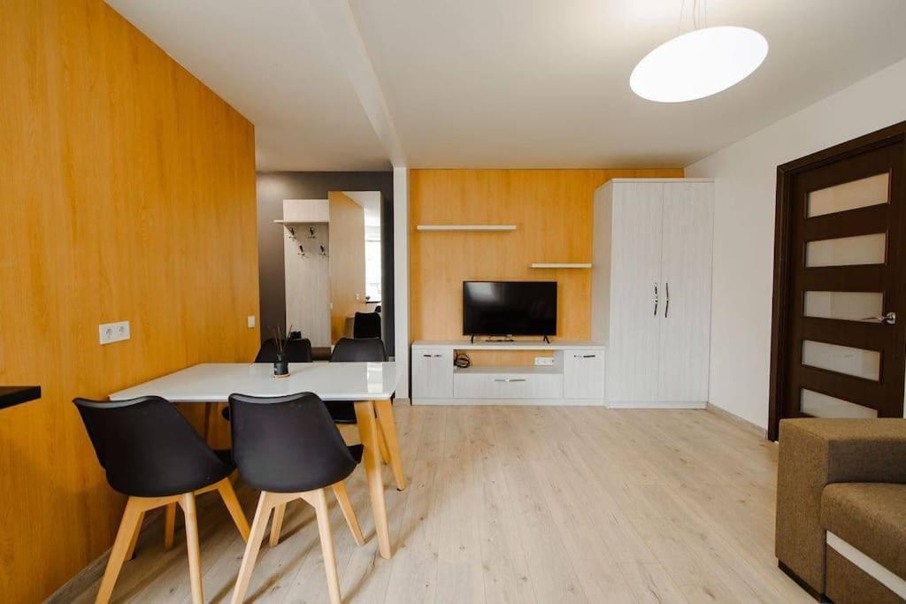 Very Stylish Apartament In Middle Of City. Chisinau Exterior photo